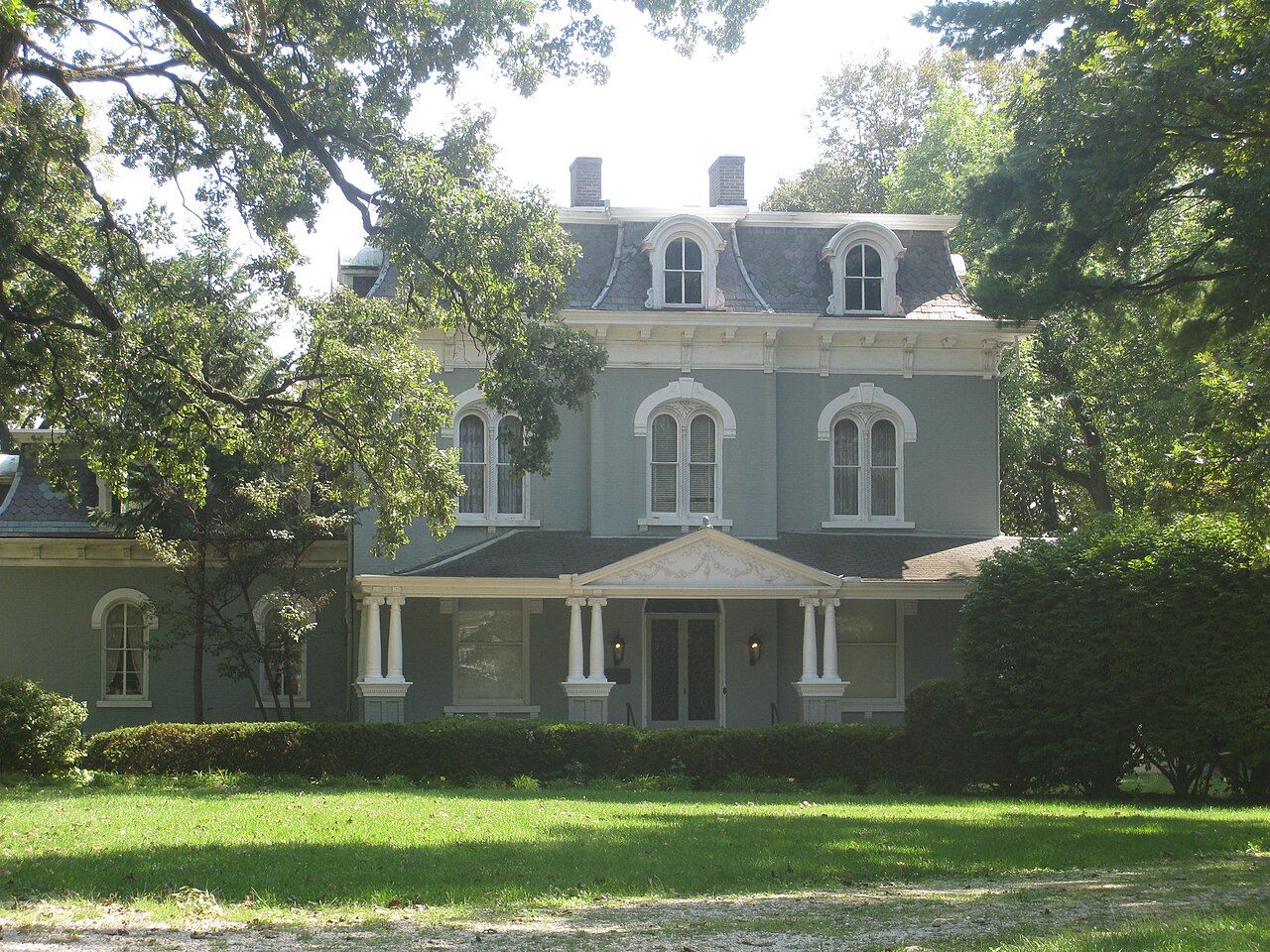 Historic Pettengill-Morron House built in 1868 on Moss Avenue in Peoria Illinois
